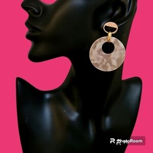 MARY KAY Powered By The Pink Large Circle Nebula Mod Post Earrings
